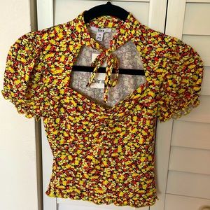 Bar III Cropped Ruched floral top